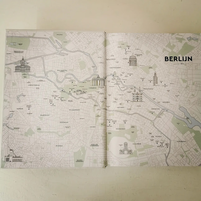 Berlijn, kleine Atlas voor Hedonisten, binnenblad met plattegrond