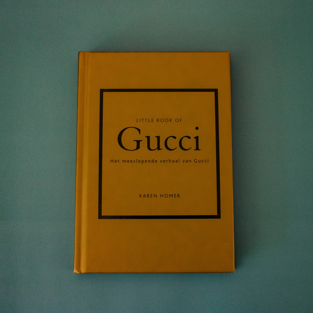 voorzijde little book of Gucci